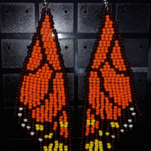 🦋 “Butterfly Wing” Beaded Earrings 🦋 - Picture 2 of 2